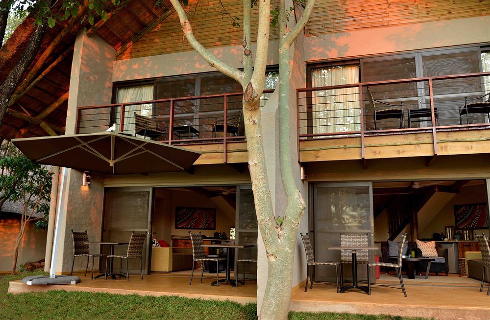 Victoria Falls Safari Suites Екстер'єр фото